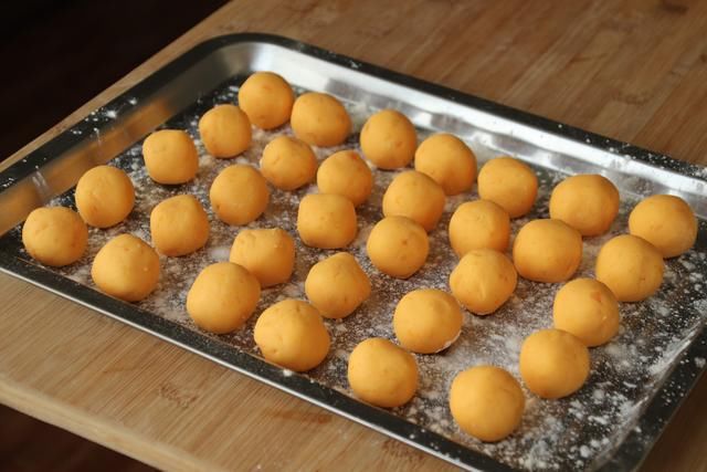  吃软|入秋后，红薯这样吃软糯香甜，不用煮不熬粥，营养好吃不发胖