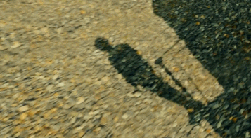  爆棚|口碑爆棚的丧尸神作，续集却大换血，《釜山行2》还是烂尾了！