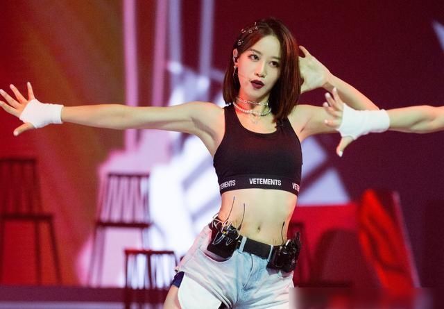  乘风破浪|《乘风破浪的姐姐》：实力派却错失成团位，观众坐不住了