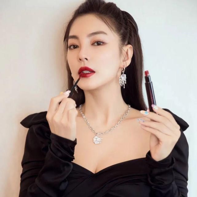  航悦|浪姐总决赛来袭！光脚炸街的张雨绮要C位出道了？