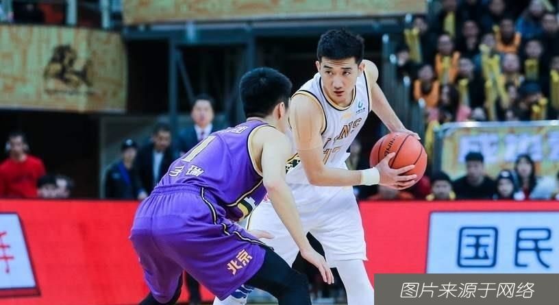  难成|CBA探花如愿对位孙铭徽，攻防差距明显，仅靠球商难成顶级控卫