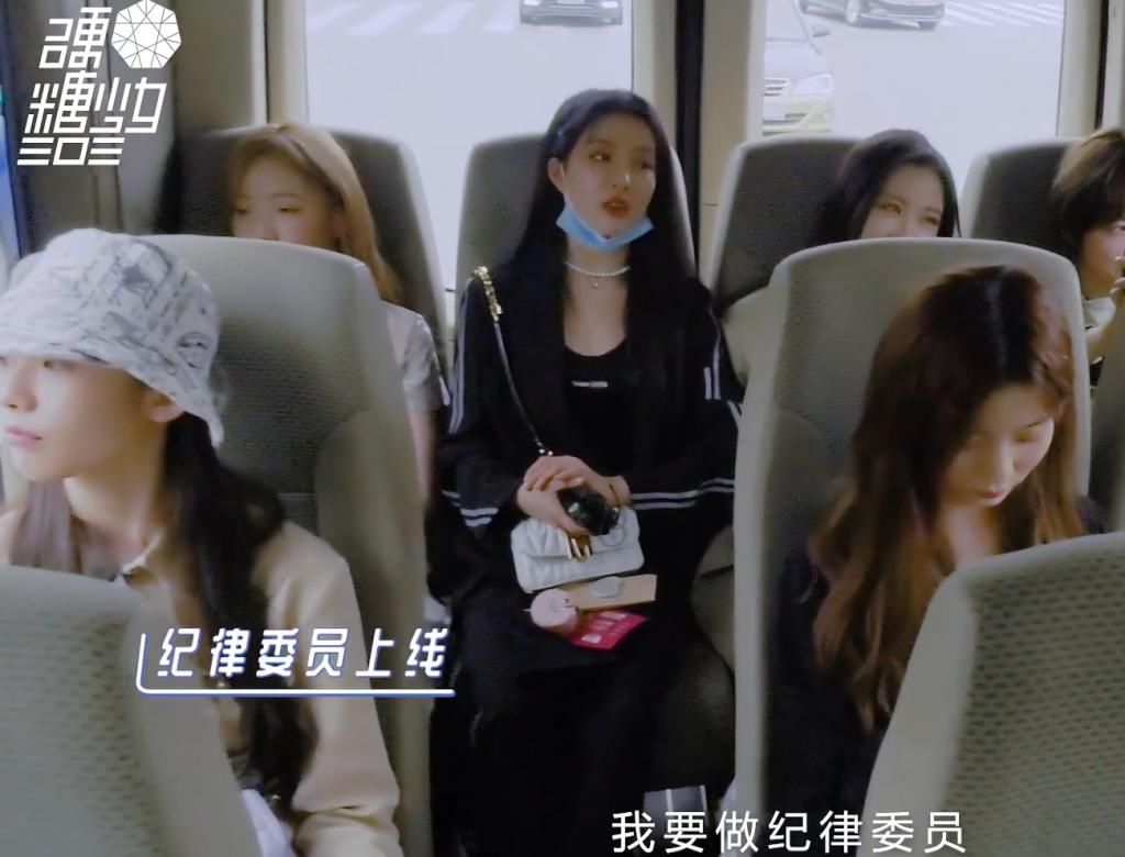  新家|硬糖少女住新家分工：王艺瑾“厨娘”上线，刘些宁管纪律，张艺凡厉害了