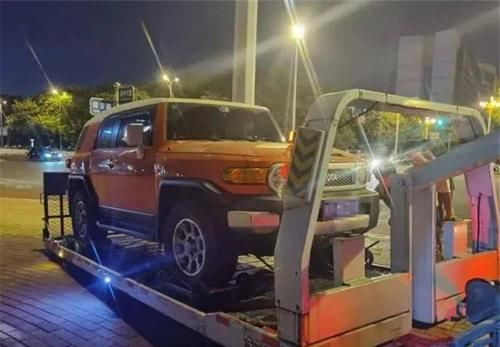  酷路泽|丰田酷路泽连续违停20次，车主放出豪言：我这是豪车，以为城管不敢拖！