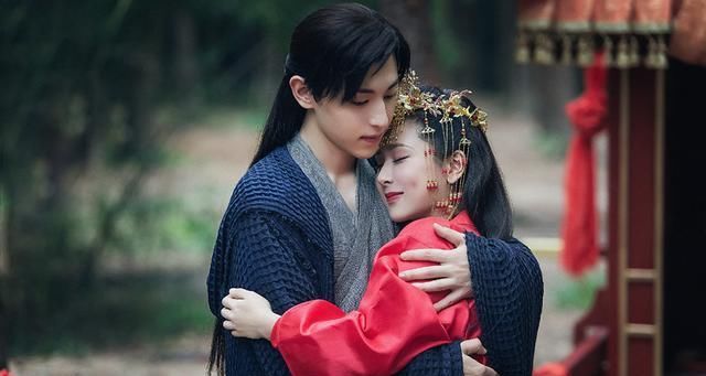  吃老本|同是《香蜜》捧出的，杨紫已成“收视保障”，邓伦却还想吃老本？