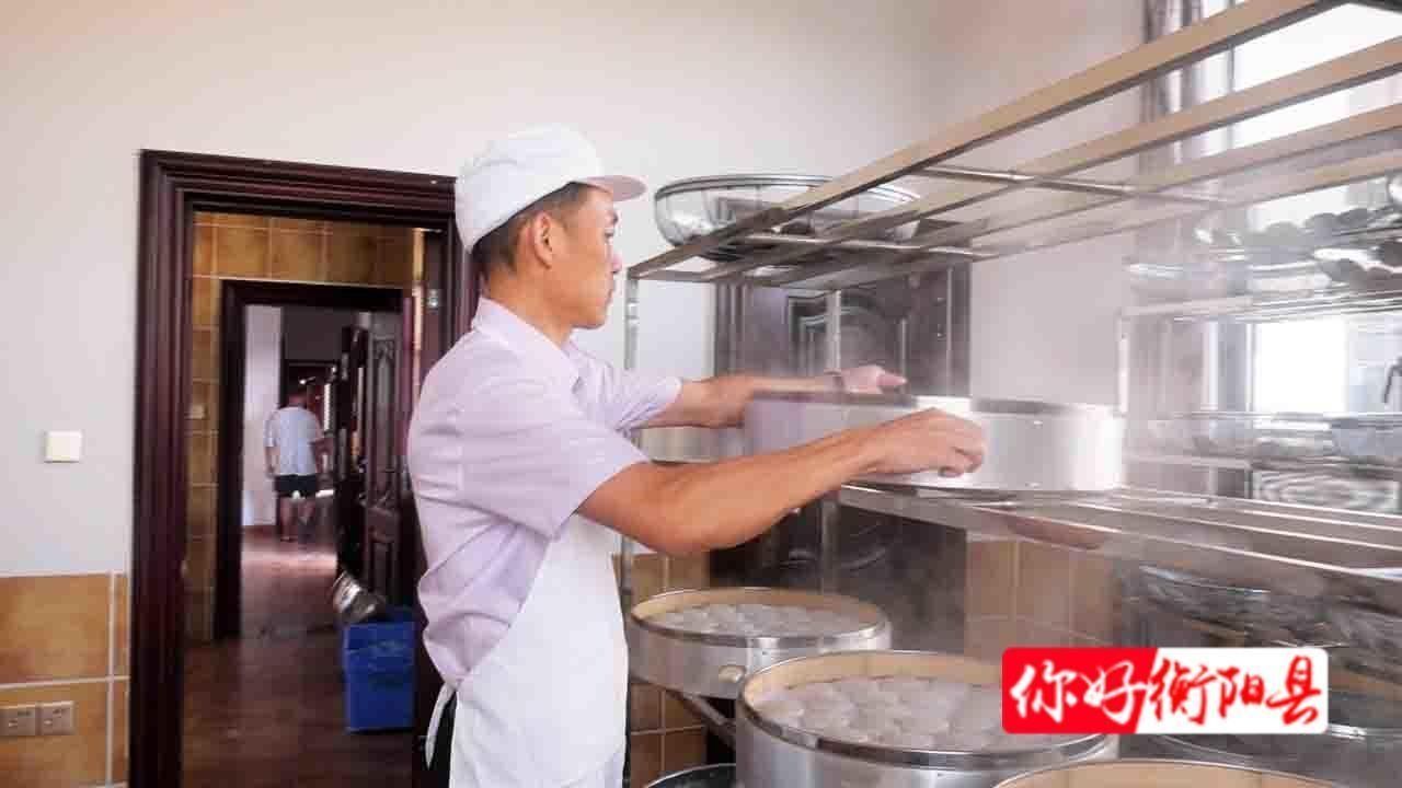 耕农副产品|好家伙！衡阳县一老乡创办合作社做起了糍粑，这色泽真诱人！