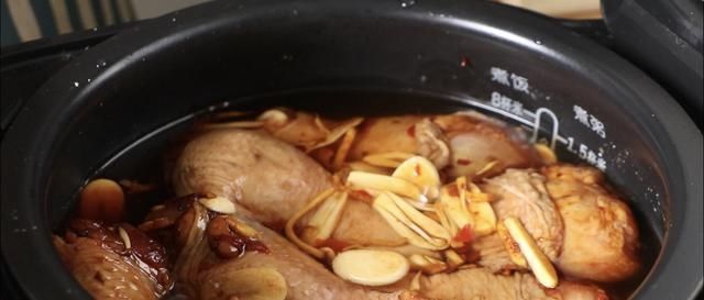  喜欢|最近超火的懒人鸡腿，电饭煲里一扔，出锅太香了，8个瞬间就扫光