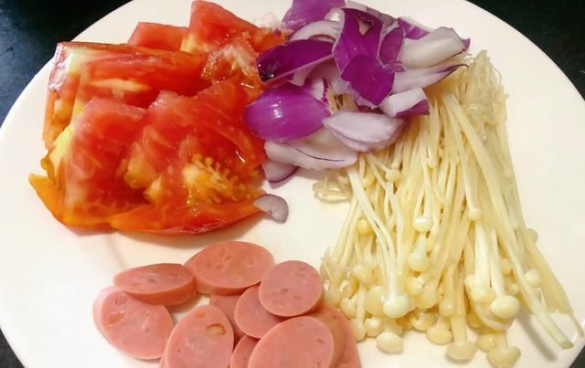  打开方式|我的早餐日记：西红柿鸡蛋炒面的正确打开方式，方便面可以更美味