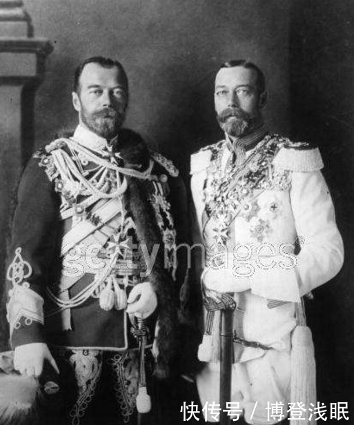 卑躬屈膝|沙俄皇储访日遇刺,天皇卑躬屈膝道歉,国民为赔罪剃刀割喉自尽