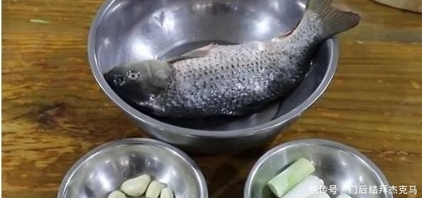 大厨|红烧鱼总是做不好，大厨教你做法“诀窍”，大人小孩都爱吃