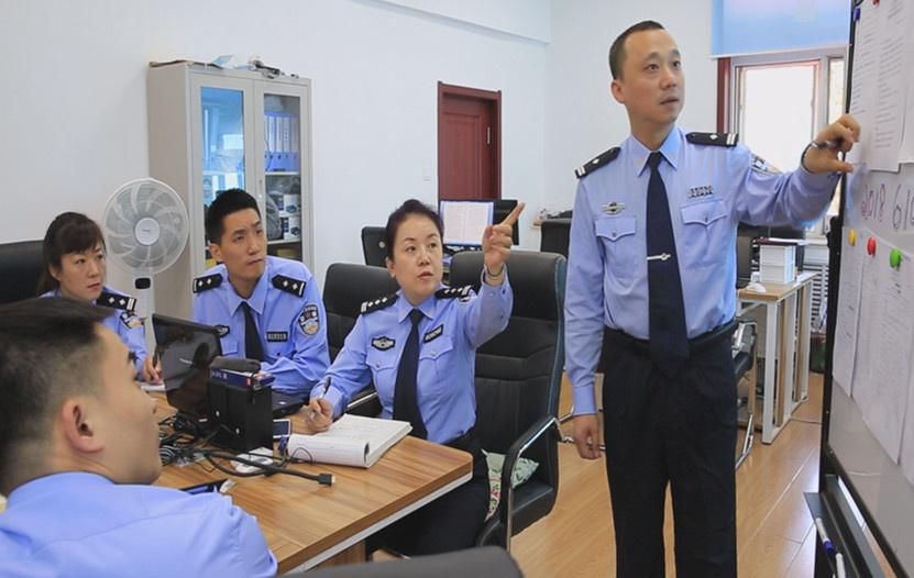 国殿龙|香房民警国殿龙：奋战在扫黑除恶一线的“铁血硬汉”