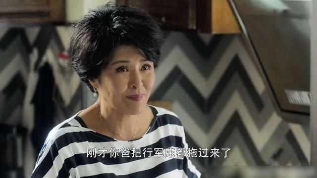  钟晓芹和陈屿|《三十而已》钟晓芹与陈屿离婚，和钟晓阳在一起后，她的境况如何