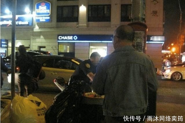 报警|女子在火车站吃面1千元一碗，报警后果然值一千元，女子开心付款