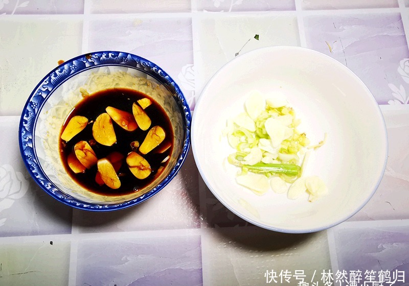 市场|逛海鲜市场,碰上此鱼每次都买,3块钱一斤,比带鱼便宜又好吃