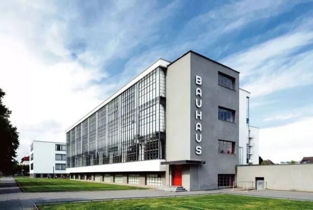  审美|100岁的包豪斯如何撕碎古典审美