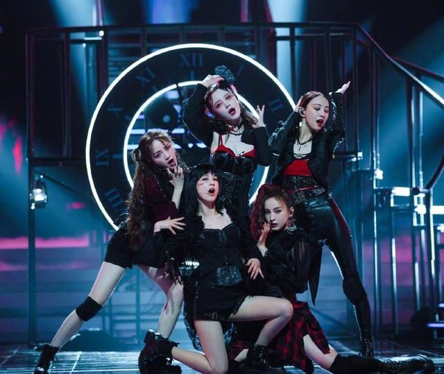  张含韵|《浪姐》孟佳被淘汰，张萌一句话给出答案，张含韵有望夺第一？