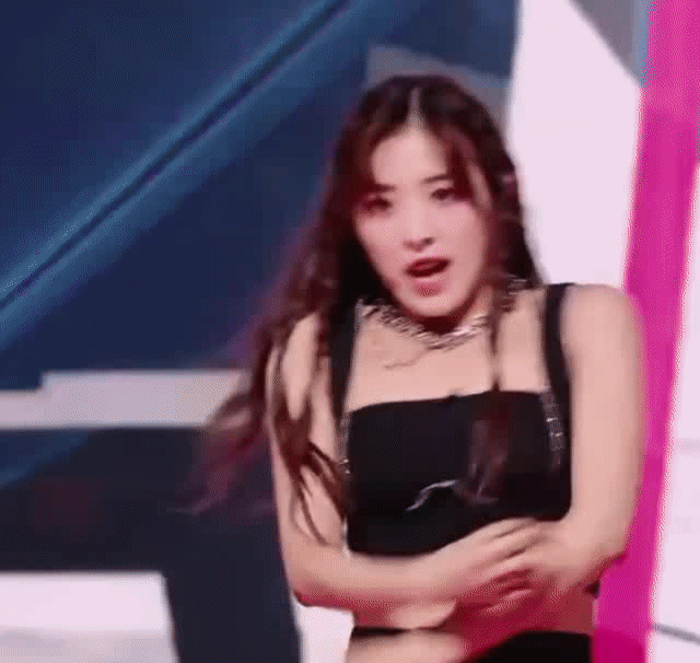  浪姐|浪姐的第三次公演，我有点失望。孟佳被淘汰：是人气重要，还是实力更重要？