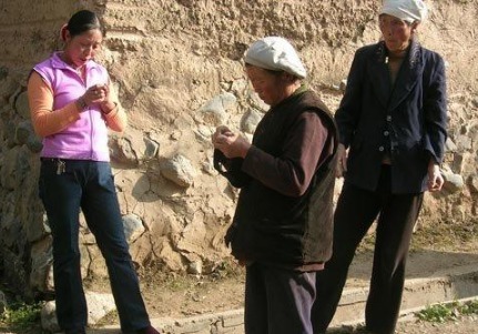  留守|现在农村突现“假寡妇”，留守光棍数量大增，为什么不出去打工