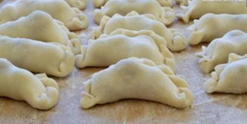  文章|饺子到底要用冷水还是热水煮？很多人都错了，怪不得饺子总破皮？