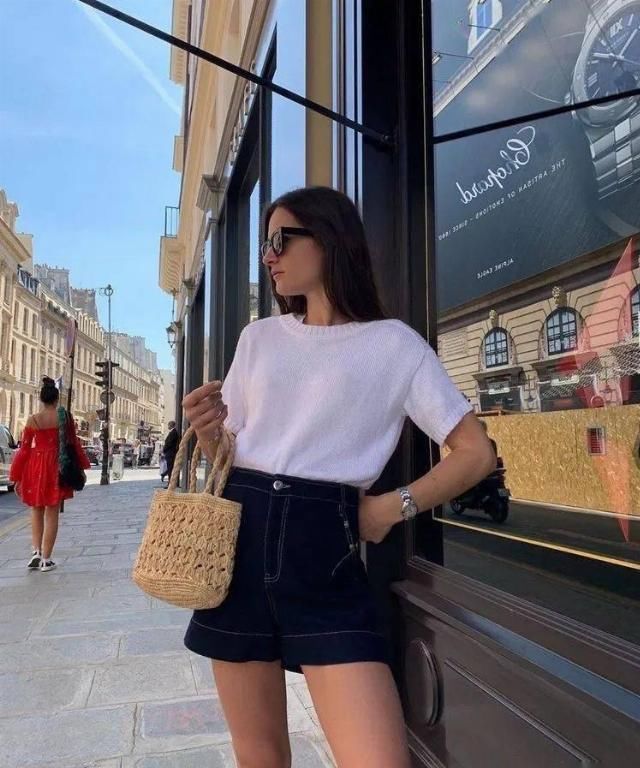  大街|谁说白T恤烂大街，那是你不会搭！