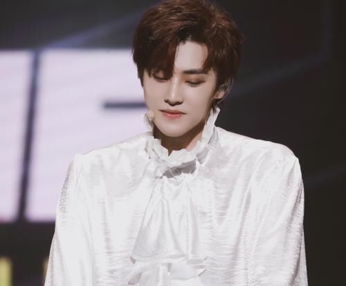  好评|选秀团相继“塌房”，UNINE惨淡收场R1SE引争议，而他们备受好评