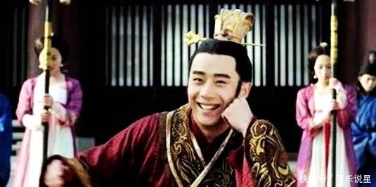 发动|一武将发动兵变,带3千人包围皇宫,皇帝说了3个字,3千人全跑