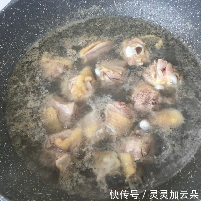 鲜贝|鲜贝炖土鸡腿,营养滋补,鲜美可口