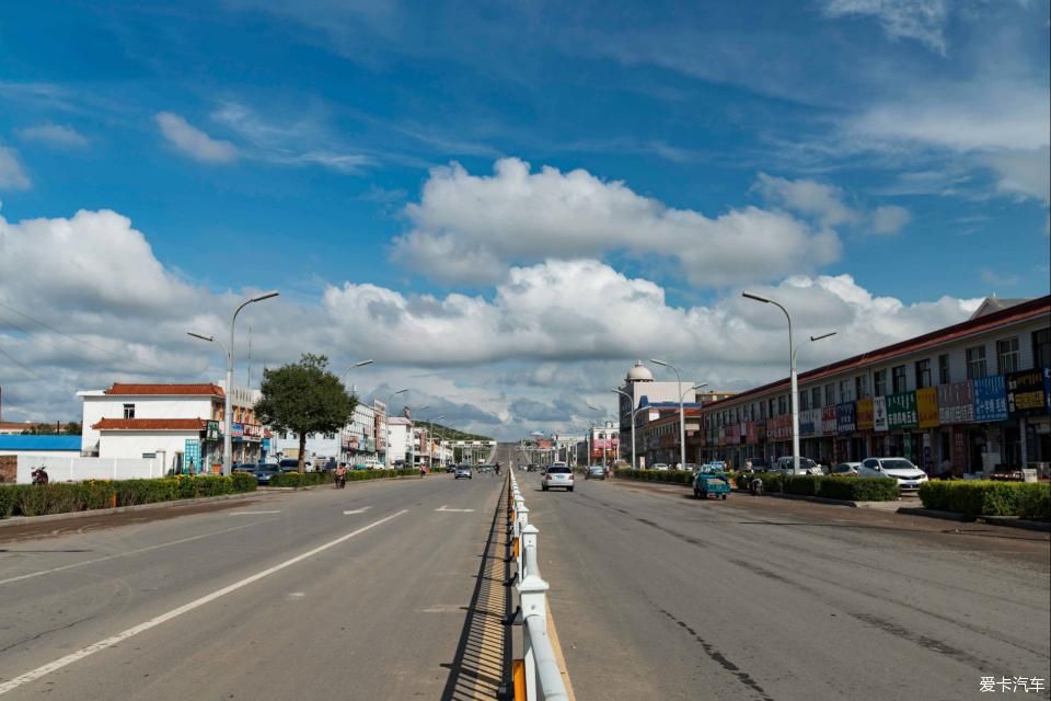 风雨雷电|贝子庙+中蒙边境+草原露营 乌珠穆沁 风雨雷电绿浪秘境行路书