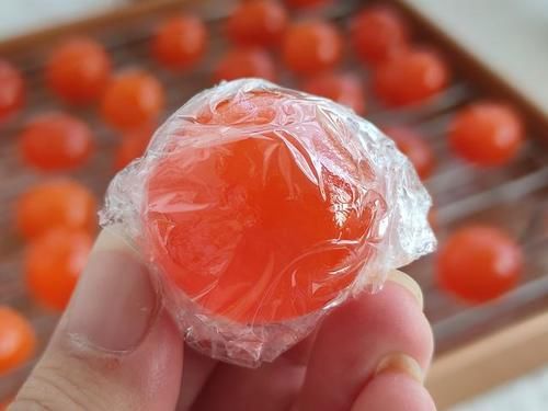 咸鸭蛋|如何保存生的咸鸭蛋黄?其实很简单,什么时候需要拿出来都可以