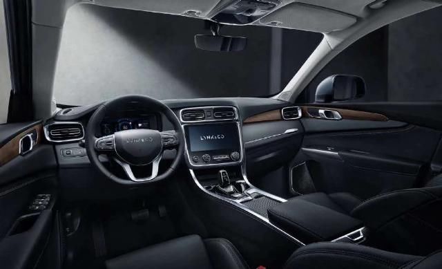  到底|科技搭台，消费唱戏，到底谁在引领家用SUV的主流？