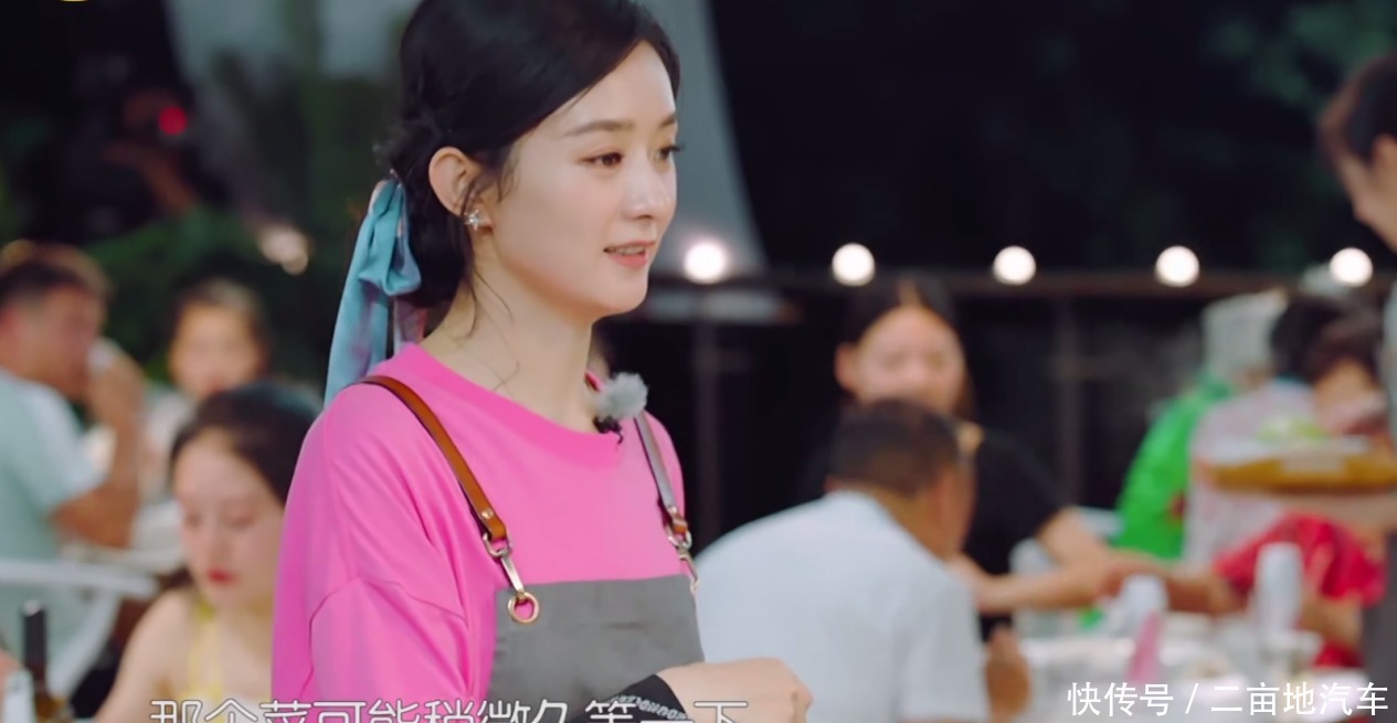 更多|《中餐厅》客人吐槽排骨没有熟,赵丽颖良心举动博好感
