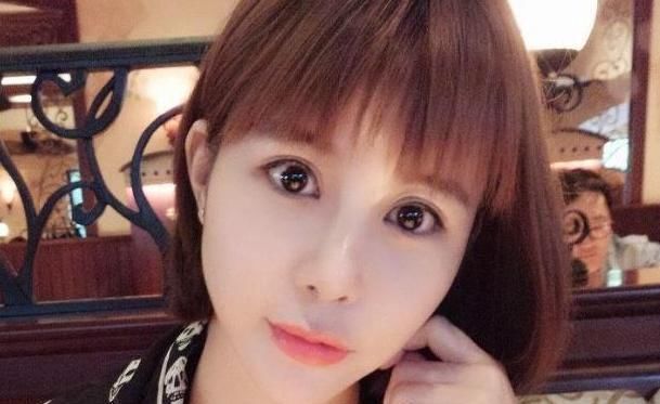 坐在|那个“宁愿坐在宝马里哭”的拜金女孩马诺,十年过去,她笑了吗?