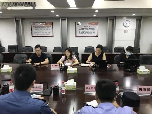 司机|执法||执法部门“秋风扫落叶”，非法营运蓝牌车、无证网约车又“凉凉”……