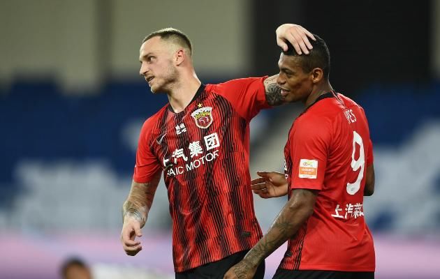 华夏幸福|够狠!上港4-0大胜力压国安排第一 500万新援一人独造3球