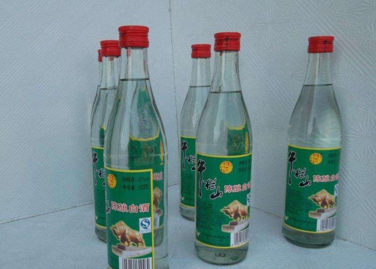 红星|红星与牛栏山二锅头都是十多元的酒,有区别吗?答案显而易见