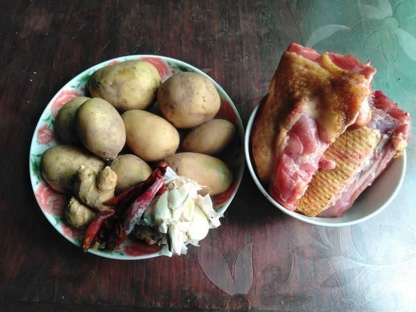  调料|炖肉“忌讳”这种调料，加了是在毁肉，很多家庭都不懂