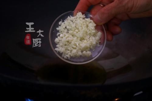  简单|清炒南瓜花，不一样的农家风味，简单又好吃，看一眼就学会