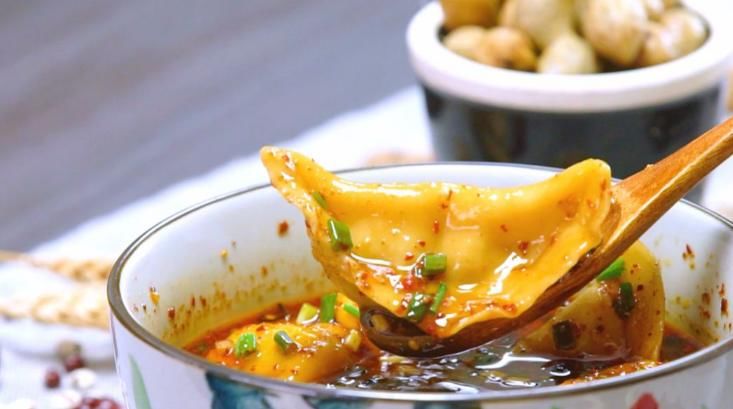 保存|包好饺子,直接冻冰箱就错了!教你2个方法,放半年不开裂不粘连