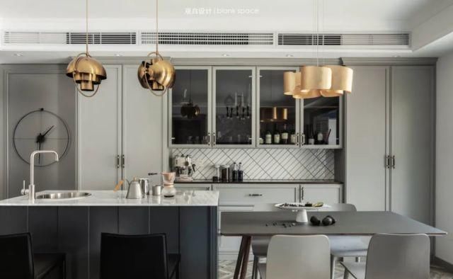  兼具|135㎡潮流混搭风两居，居住舒适性和品质感兼具的家