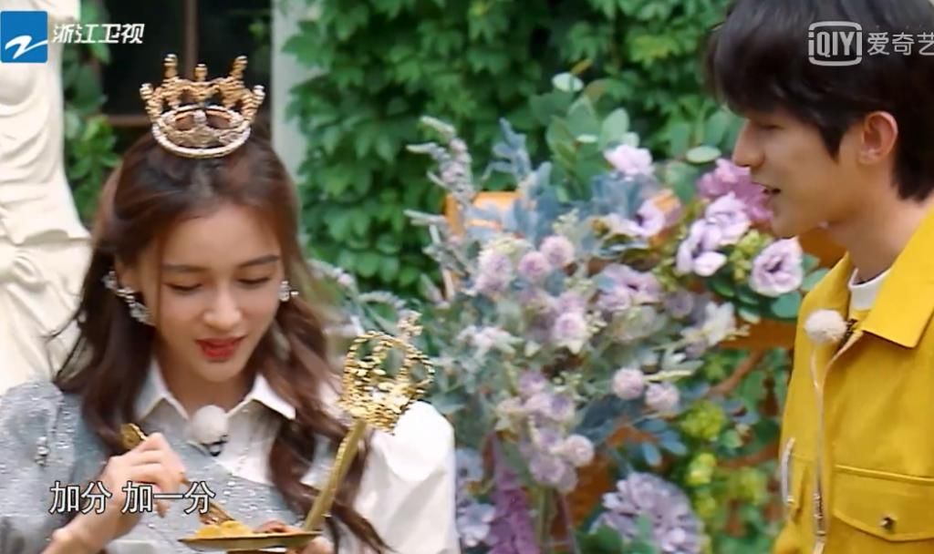  指甲|蔡徐坤夸奖baby，却意外踩中节目组雷区，原来跑男对女嘉宾有一特殊规定