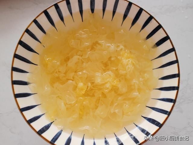  罐头|夏天，遇到这水果一买就是10斤，做成糖水罐头，孩子可以放心吃