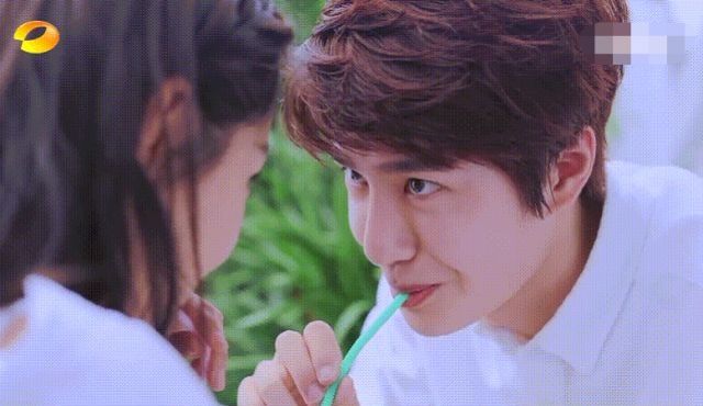  关晓彤|圈内意难平的综艺CP：关晓彤王一博两度合作，赵丽颖和他特别搭?