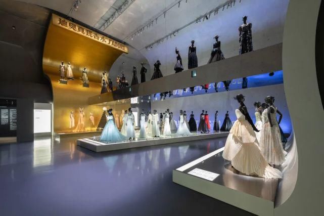  迪奥|迪奥在办展这件事上是认真的！