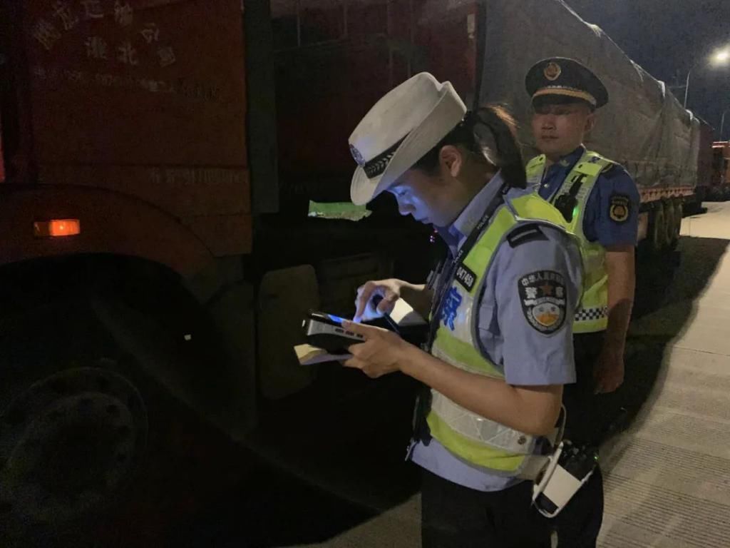 整治|冲刺全国文明城市“二连冠”丨联合整治在行动！