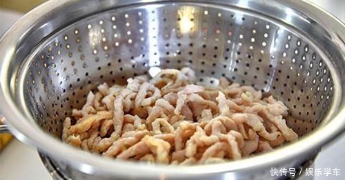 甜面酱|京酱肉丝还在用甜面酱么加点它酱香味更加浓郁