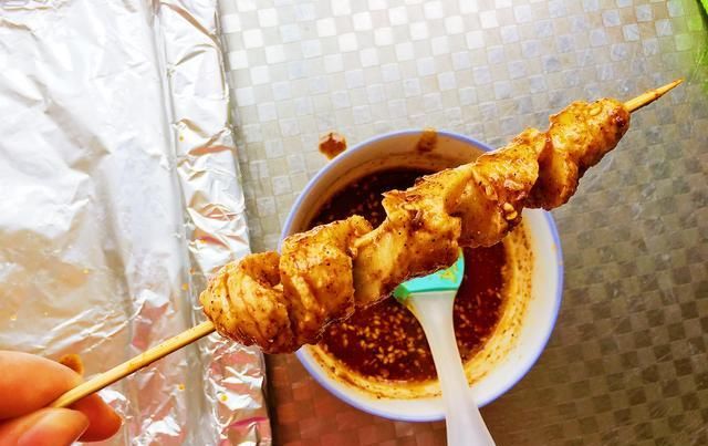  将面筋|家常烤面筋的做法，自制面筋，香辣不用买，一次吃够，教你制作