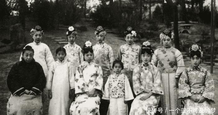 溥仪|拉车工人却娶上了末代皇帝溥仪的妃子,晚年道一生没白活