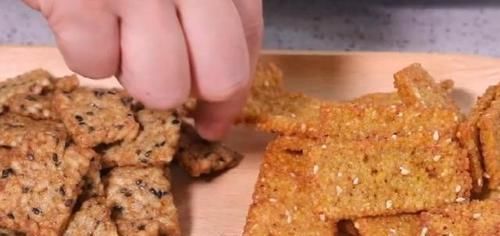  搞定|一搅一炸就搞定，5分钟在家做锅巴！酥香可口嘎嘣脆，口味任你选