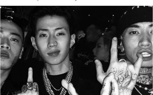  中国|吴亦凡朴宰范担任《中国新说唱2020》导师，热狗跌出首发导师阵容