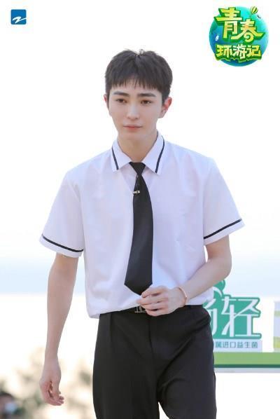 王术|《青春环游记》圆满收官 王术一暖心表现获称赞