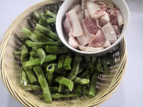  正当|正当季的这俩食材是绝搭，夏季要做给家人尝尝，超下饭老少都爱吃